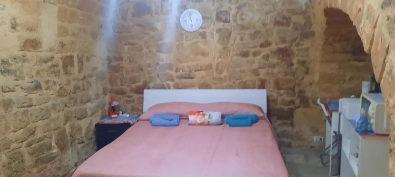 מלון בארי Amalia 2 איטליה